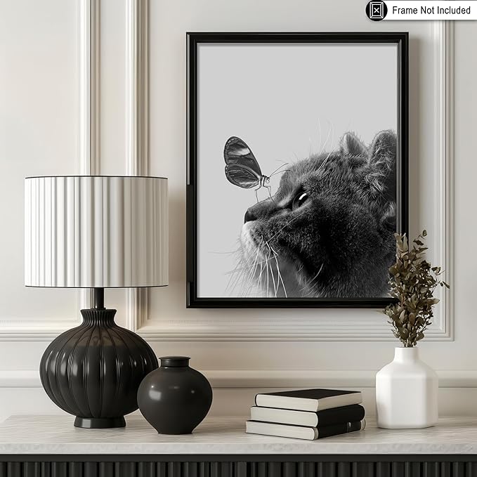 Poster Master Butterfly on Cat Print - Image 3