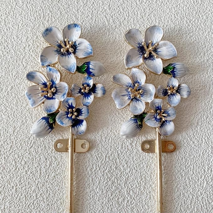 2 Pack Decorative Wall Hooks, Vintage Flower Shaped Metal Wall Hook - Image 4